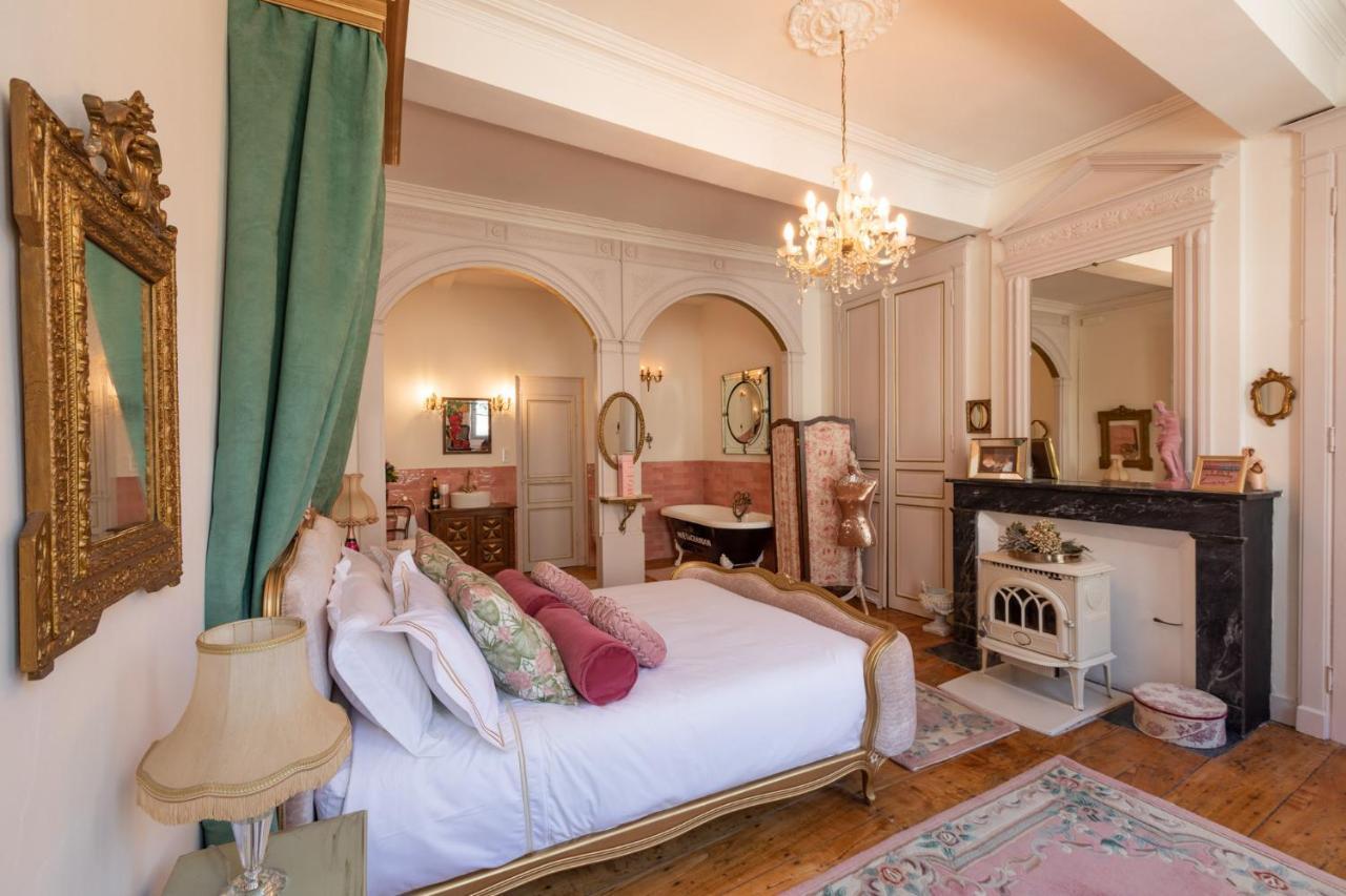 Champagne House - Elegance, Luxury And Charm Bed and Breakfast Condom Εξωτερικό φωτογραφία