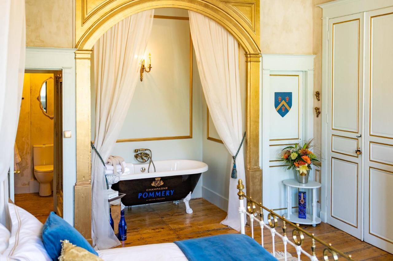 Champagne House - Elegance, Luxury And Charm Bed and Breakfast Condom Εξωτερικό φωτογραφία