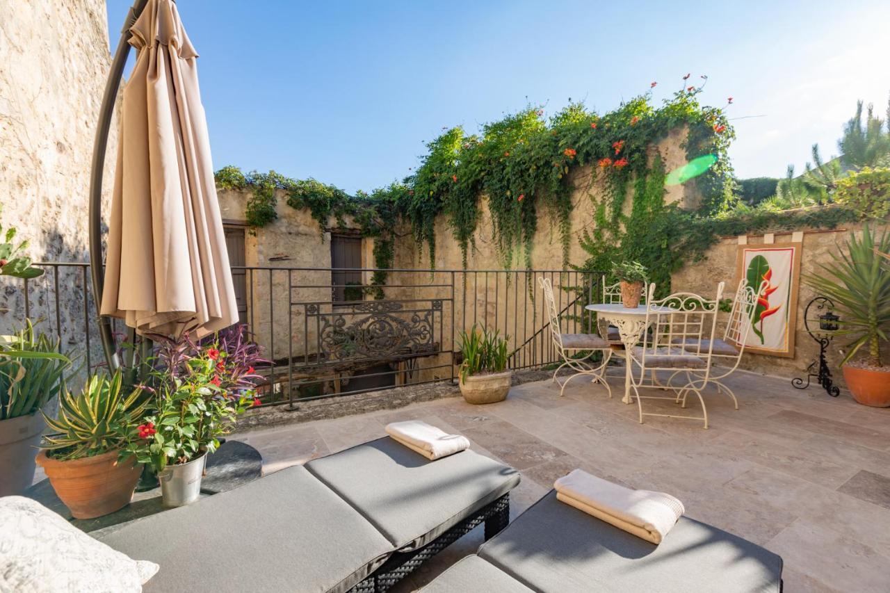Champagne House - Elegance, Luxury And Charm Bed and Breakfast Condom Εξωτερικό φωτογραφία