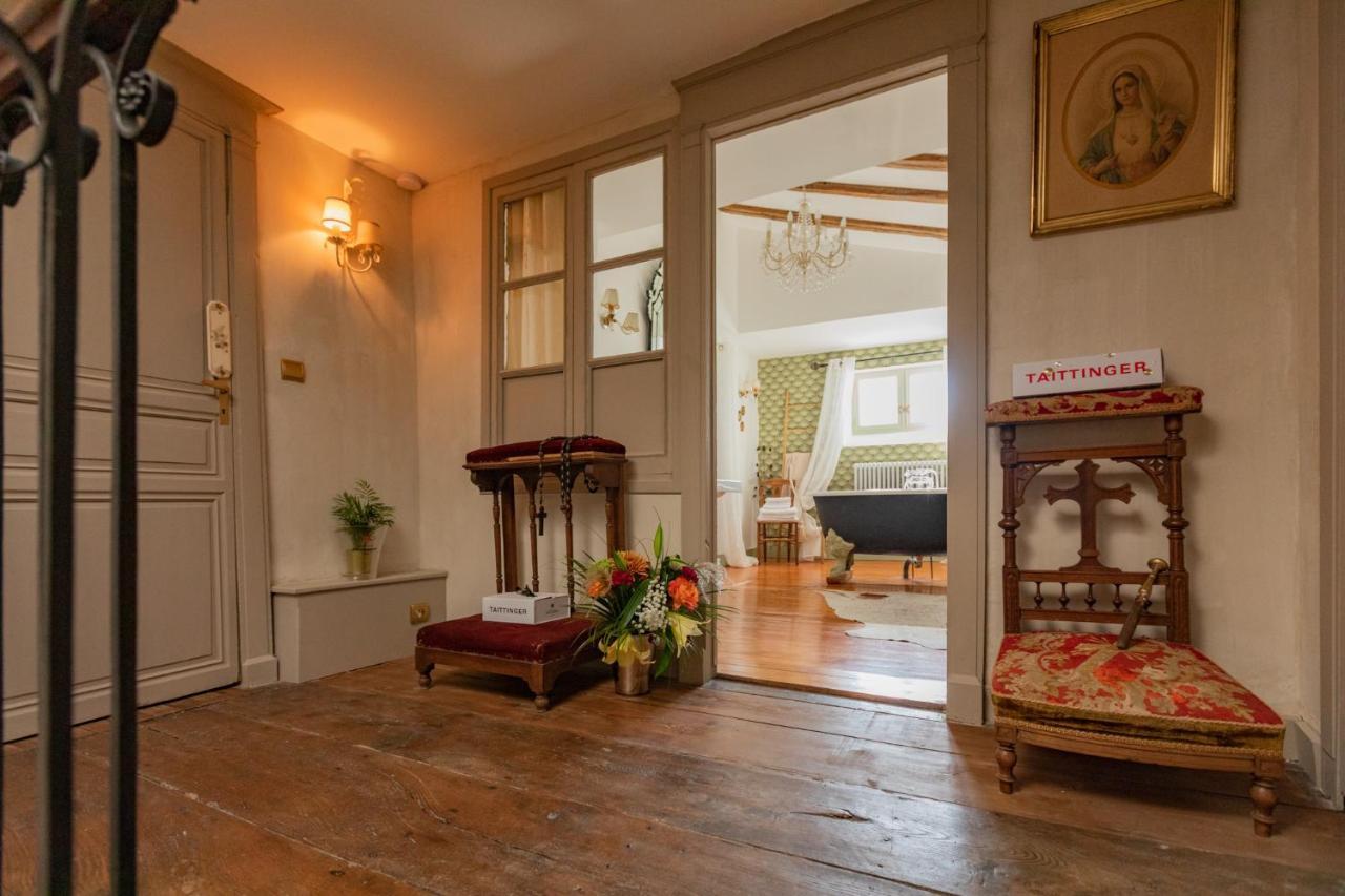 Champagne House - Elegance, Luxury And Charm Bed and Breakfast Condom Εξωτερικό φωτογραφία